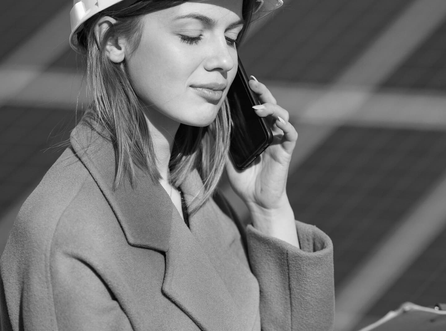 woman-talking-on-phone (1)